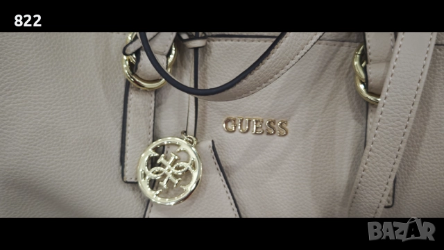 Ориинална "GUESS", снимка 2 - Чанти - 52910465