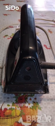 Ютия за гладене от 1980г, снимка 3 - Други стоки за дома - 50602401