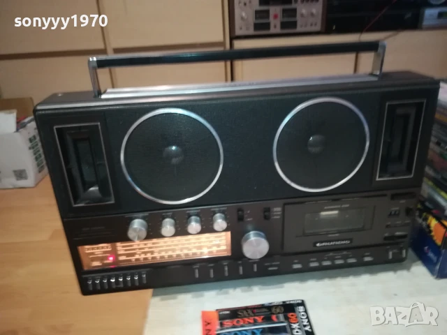 GRUNDIG-ИДЕАЛНА КОЛЕКЦИОНЕРСКА МАШИНА 1008251237, снимка 4 - Радиокасетофони, транзистори - 51315774