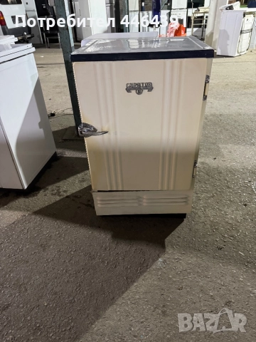 Ретро хладилник Саратов 