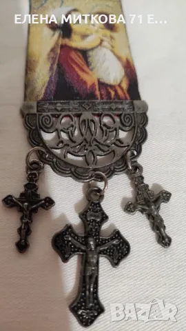 Малка икона Св.Богородица и младенеца от текстил и метал за закачане на стена, снимка 3 - Икони - 49521558