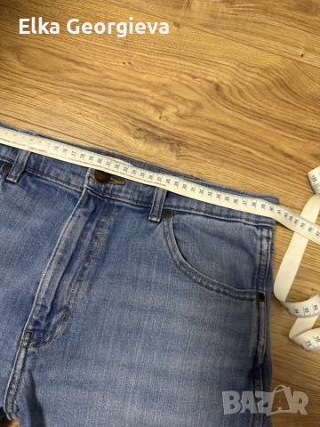 Оригинални мъжки дънки Wrangler 32 размер, снимка 4 - Дънки - 56012311