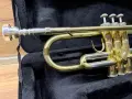 Тромпет Bach TR650 неразличим от нов, оригинален кейс и Bach 7C, снимка 3