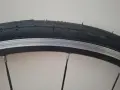 Предна шосейна капла Mavic Aksium, оборудвана с външна гума Schwalbe Durano Plus., снимка 6