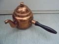 № 8222 стар малък метален / меден чайник   , снимка 1