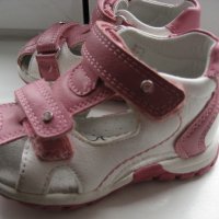 обувки за бебе и още, снимка 3 - Бебешки обувки - 25233402