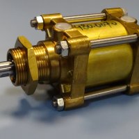 Пневматичен цилиндър Ф 63x10 mm Martonair pneumatic cylinder, снимка 1 - Резервни части за машини - 40528330