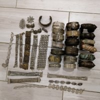 Възрожденски гривни, снимка 1 - Антикварни и старинни предмети - 34962090