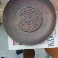Стара медна чиния за стена, снимка 1 - Антикварни и старинни предмети - 34097312