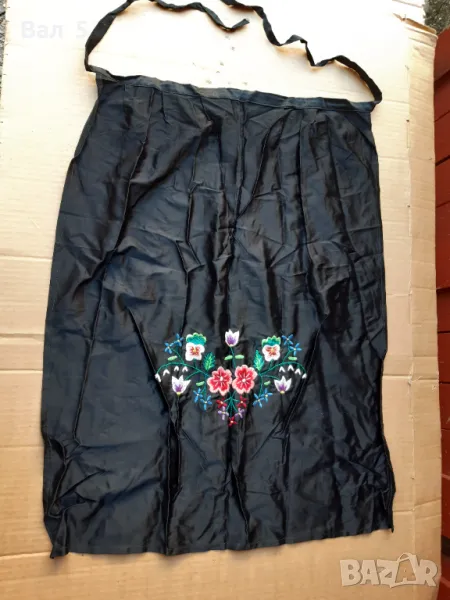 Автентична престилка , носия, снимка 1