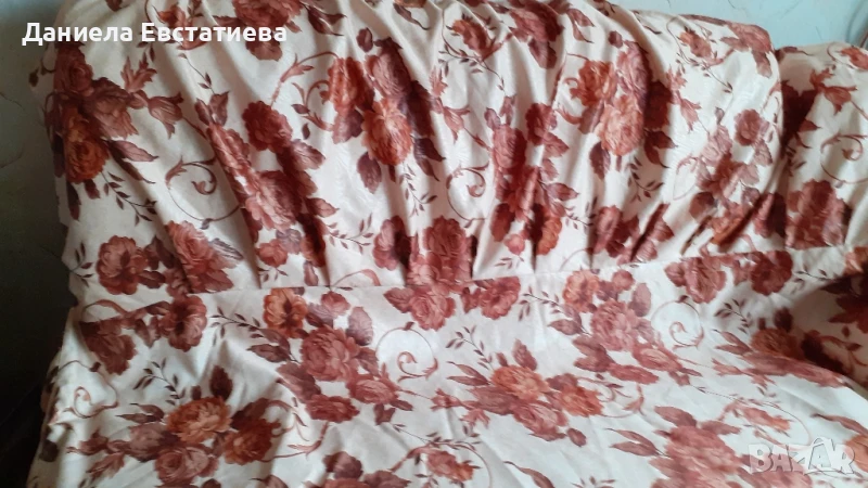 Продавам покривало за кухненски ъгъл ,от три части, с ластик. 20 лева 0879603073, снимка 1