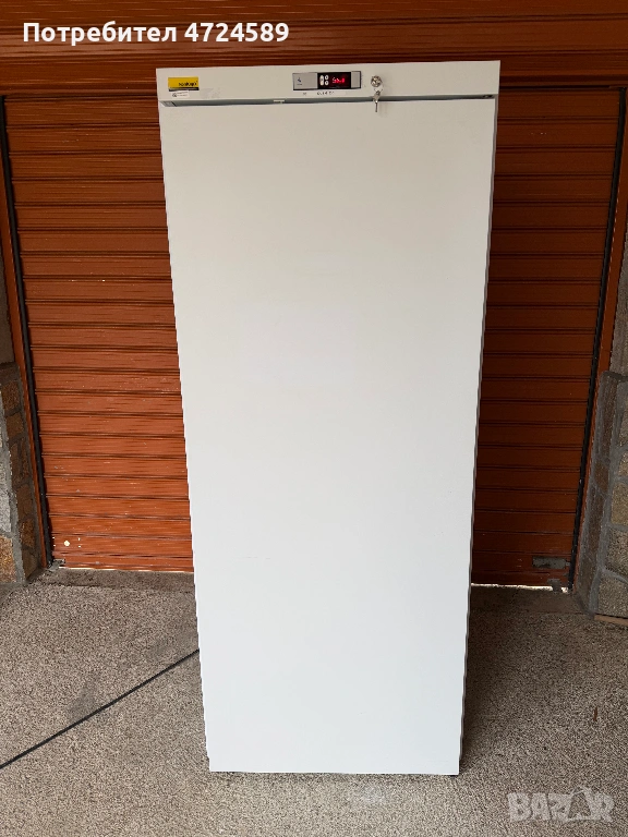 Професионален вертикален фризер NordCap – отлично запазен, снимка 1