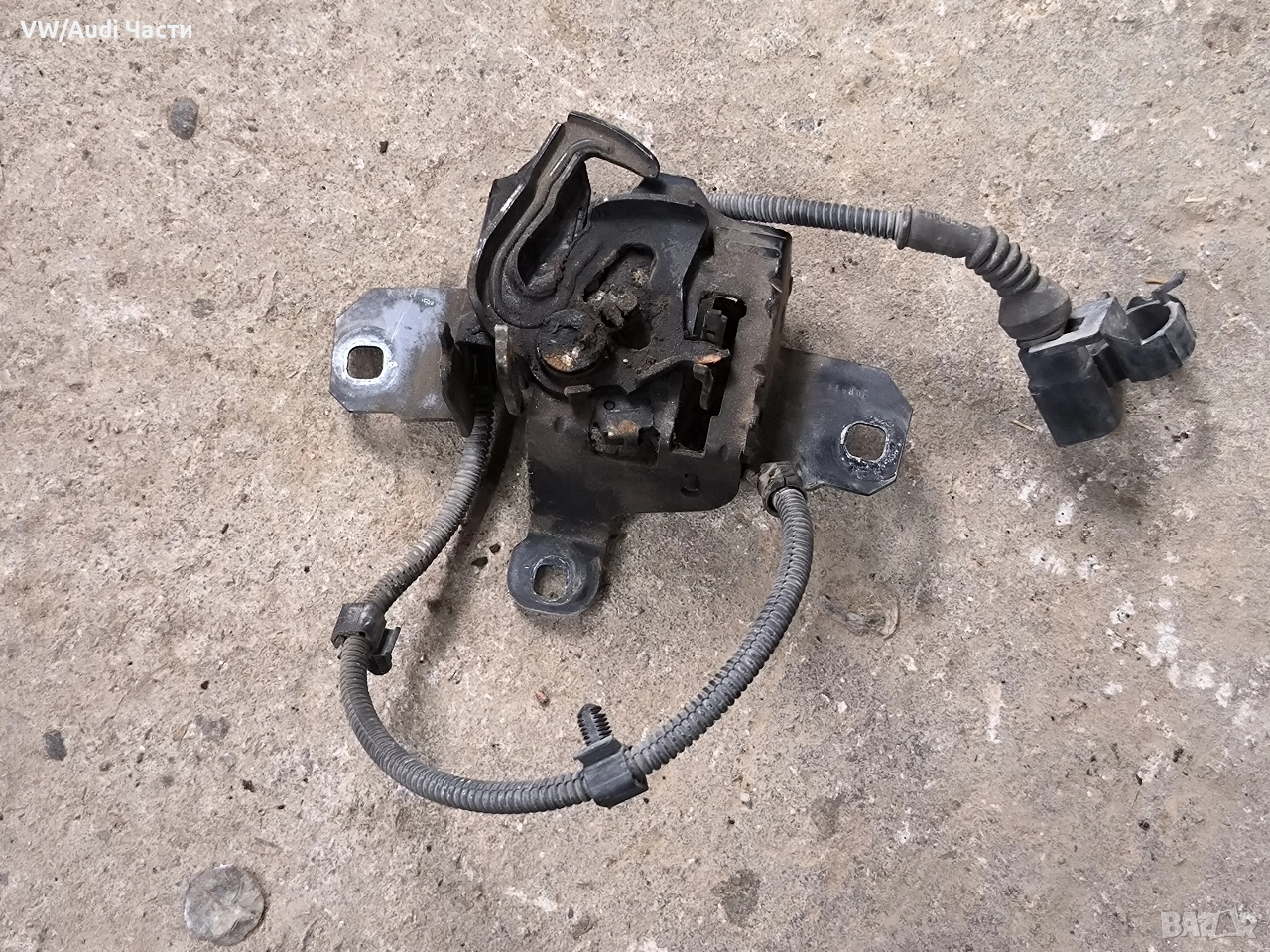 Брава механизъм ключалка преден капак за Голф 4 Бора Пасат VW Golf 4 Bora Passat 1J0823509, снимка 1