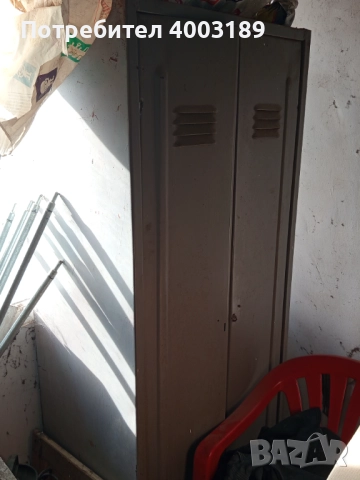 Метални гардеробчета 