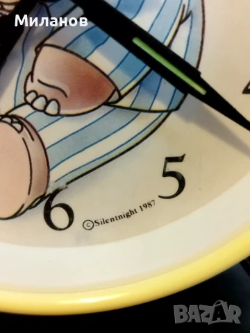 Стар механичен будилник, настолен часовник, снимка 2 - Антикварни и старинни предмети - 51301862