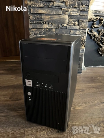 Компютьр с монитор + нова клавиатура и мишка комплект, снимка 2 - Геймърски - 53912794