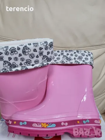 Нови гумени ботуши - 30 номер, снимка 2 - Детски боти и ботуши - 47980790