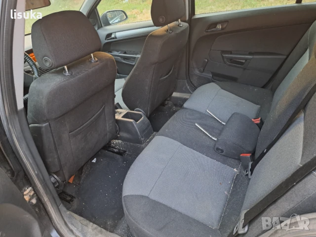 Опел Астра Н 1,9сдти 120коня само НА ЧАСТИ  , снимка 13 - Автомобили и джипове - 51160261