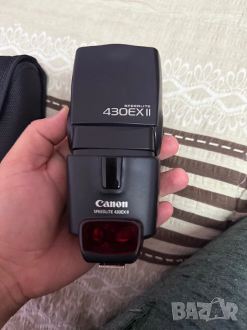 Продавам външна светкавица Canon Speedlite 430EX II – Перфектно осветление за впечатляващи снимки