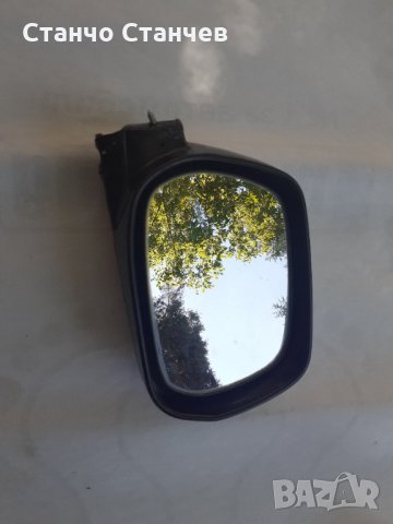 Огледало Ford C-Max/ Toyota Corolla Verso/ Renault Scenic/ Peugeot 207, снимка 4 - Части - 29916815