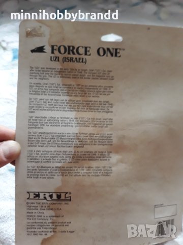 AK 47  M 16 M60 FAMAS ASSAULT MP5K SUBMACHINE GU UZI  Scale 1>< 6, снимка 9 - Колекции - 42066114