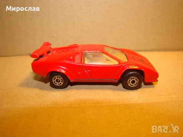 1:56 MATCHBOX LAMBORCHINI COUNTACH МОДЕЛ КОЛИЧКА ИГРАЧКА, снимка 3 - Колекции - 48996128