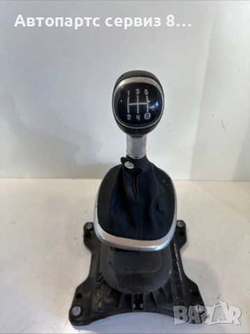 Лост за скоростен лост (скоростен селектор) – ръчна 6-степенна скоростна кутия за Fiat 500L, оригина