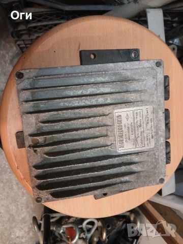 Компютър за Рено Клио 1.5dci 01-05г. 8200129063 / 8200303619