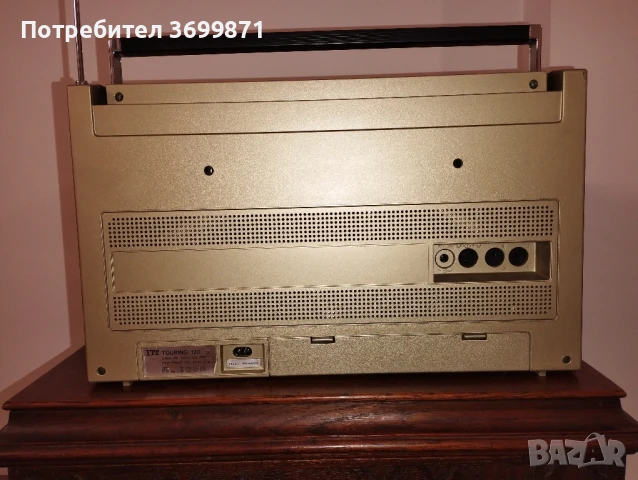 Радиокасетофон ITT, снимка 5 - Радиокасетофони, транзистори - 50925380