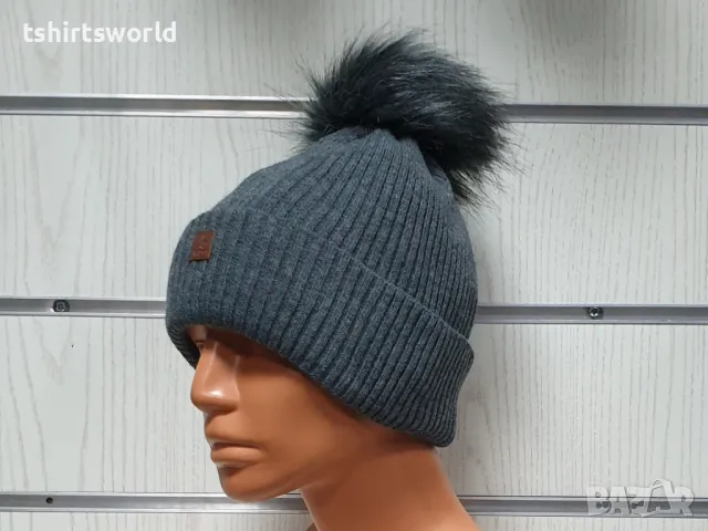 Нова зимна топла дамска шапка Silver Star в тъмносив цвят с пух/помпон, снимка 5 - Шапки - 47927004