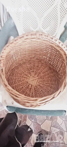 Кръгла голяма и дълбока кошница плетеница, снимка 2 - Кошници и панери за дома - 56107058