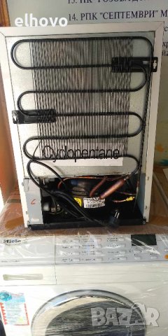 Мини хладилник Vestfrost M036 Red Bull, снимка 7 - Хладилници - 44196078