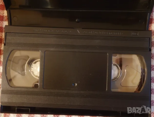 Видео касети VHS INXS, Kansas, Metallica, Kiss цени в обявата, снимка 12 - Плейъри, домашно кино, прожектори - 56092306