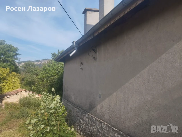 Продава се къща в с. Мадара, снимка 7 - Къщи - 50699537