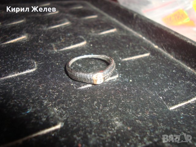 НЕЖЕН с БЯЛА ПОЗЛАТА ПРЪСТЕН с 2 ЦИРКОНА в ЗЛАТНО ГНЕЗДО 17502, снимка 6 - Пръстени - 31263980