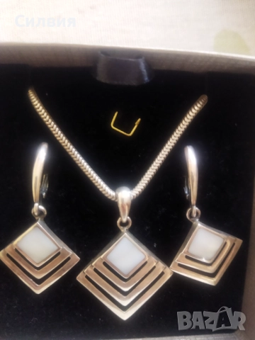Сребърен комплект със седеф висулка и обеци , снимка 3 - Бижутерийни комплекти - 51623989