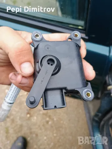 Моторче за управление на клапата за парно на Фиат Стило 0132801144, снимка 2 - Части - 50308972