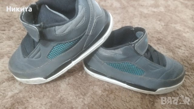Air Jordan 27-28 номер, снимка 2 - Детски маратонки - 39513499