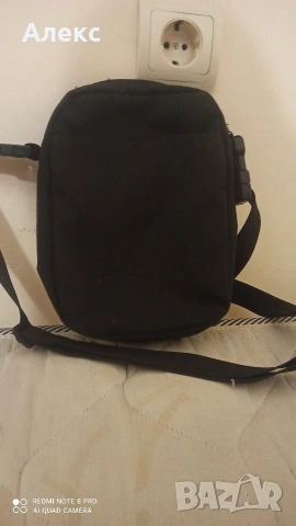 продавам чантичка на Nike , снимка 3 - Чанти - 53238232