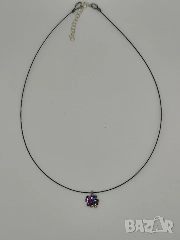 Дамско колие със сребърна висулка с циркони