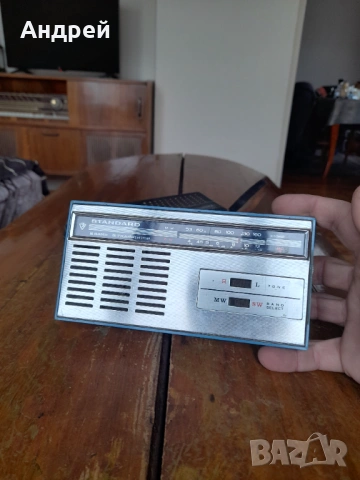 Старо радио,радиоприемник Standartd SR-H730S, снимка 3 - Антикварни и старинни предмети - 53878371