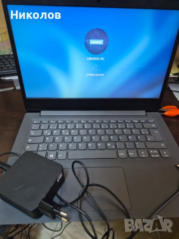 Лаптоп Lenovo V14 ADA RAM 4GB DDR4 256 SSD AMD Ryzen™ 5 3500U с проблем.