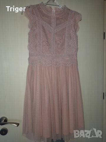 Елегантна рокля