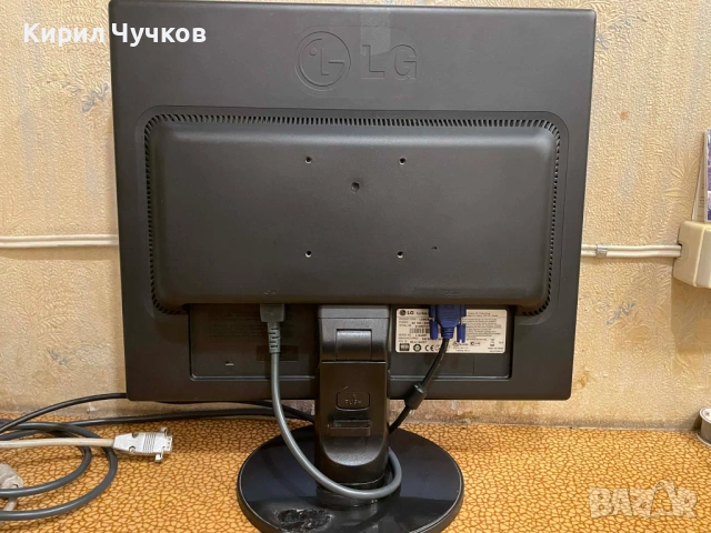 Продавам монитор LG FLATRON L1942S-BF 19", снимка 2 - Монитори - 53947114