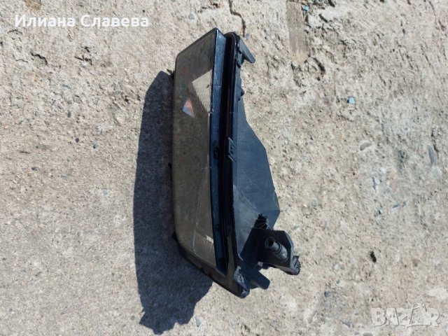 Десен халоген за Фолксваген Тоуран, снимка 2 - Части - 34210459