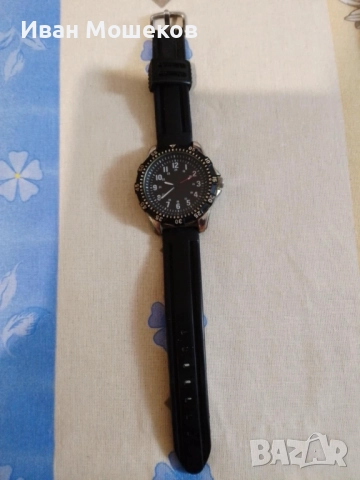 Стар часовник на AVON