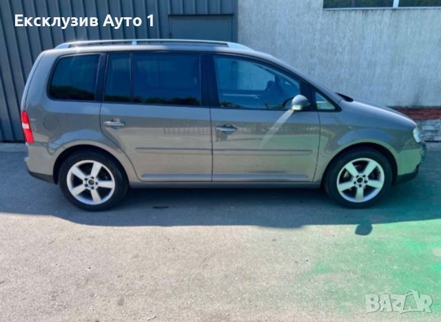 VW Touran 2.0 FSI, снимка 7 - Автомобили и джипове - 44274565