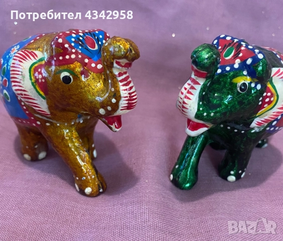 Комплект от 2 винтидж ръчно изработени фигурки на слон от папиемаше.Индия.