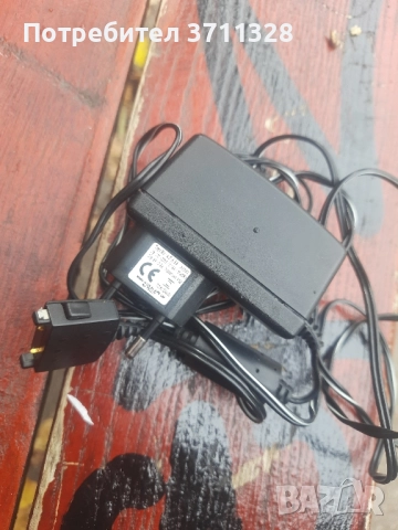 Зарядно за Tellit lems a66 Philips Genie 12/24v, снимка 2 - Оригинални зарядни - 52349799