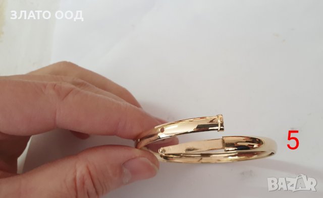 Златна гривна еластична белезник 14К, снимка 7 - Гривни - 31421368